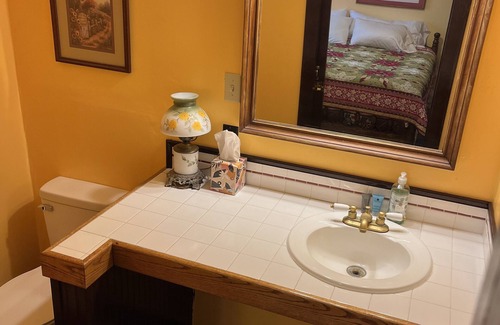 Cloudcroft Bed & Breakfast | Discover The Crofting Inn: Family-Friendly with Breakfast