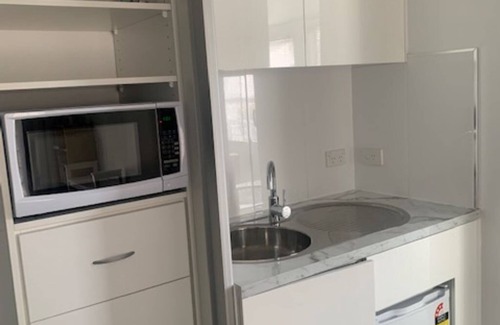 Cronulla Apartment | Pet-Friendly Cronulla Garden Studio with Oceanfront Views