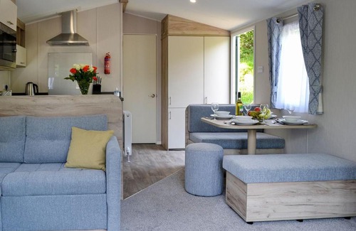 Rockcliffe House | Family-Friendly Stay at The Crow's Nest - Rated 9/10!