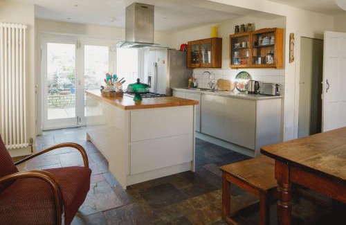 Pittenweem House | Experience Oceanfront Bliss at The Crow's Nest Hotel