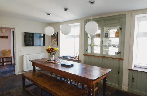 Pittenweem House | Experience Oceanfront Bliss at The Crow's Nest Hotel