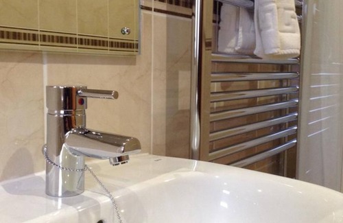 Mundford Hotel | Welcoming Stays at The Crown Hotel with Family-Friendly Amenities