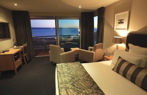 Ahuriri Hotel | Top-Rated The Crown Hotel Napier with Family-Friendly Amenities