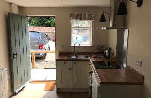 Hutton le Hole Cabin | Inviting Stay at The Crown, Hutton le Hole - Pet Friendly