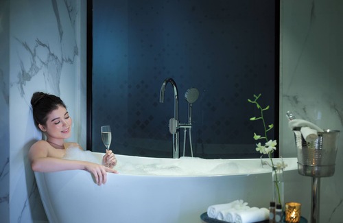 Bhubaneshwar Hotel | Experience The Crown - IHCL SeleQtions: 4-Star Excellence