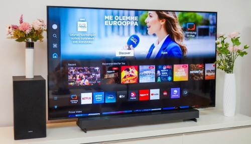 Koillinen District Apartment | The Crown Suite Helsinki