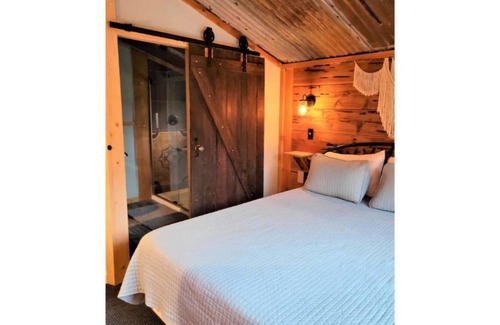 Days Creek House | The Crows Nest at Pachamama Farm