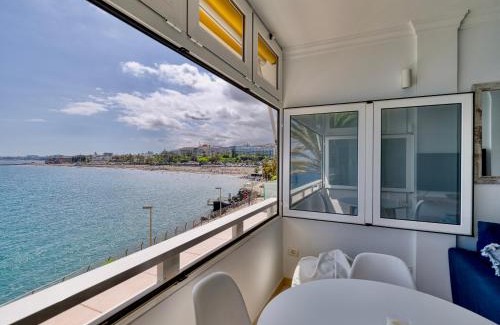 San Agustin Apartment | Experience Oceanfront Comfort at The Cruise Ship Cabin