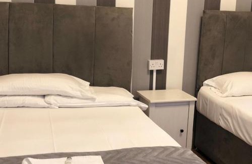 Bensham Manor Bed & Breakfast | Family-Friendly Stay at The Crystal Lodge Hotel