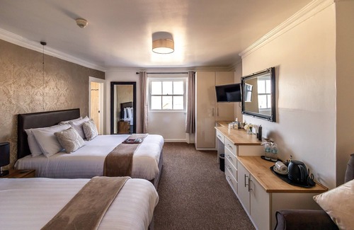 Weymouth Hotel | Exceptional Stay at The Cumberland with Breakfast & Family Care
