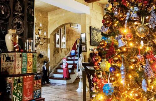 Zejtun House | The Curiosities House - Artistic & Experiential retreat