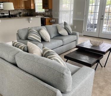 Conway Bed & Breakfast | Discover The Cypress Inn: Pet-Friendly & Highly Rated Stay