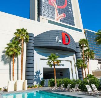 Downtown Las Vegas Resort | Discover The D Las Vegas: Family-Friendly with Pool Access