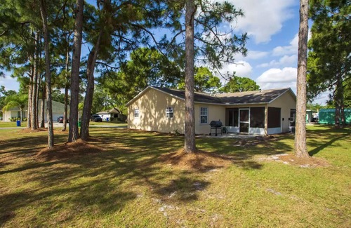 Sebastian Highlands House | Discover The Dahl House: Oceanfront Bliss near Wabasso Beach