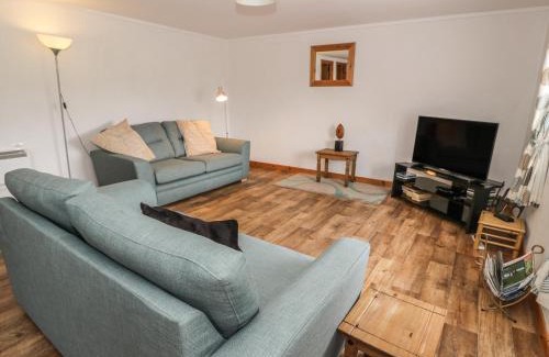 Newton Stewart House | Pet-Friendly Retreat: The Dairy with 10/10 Guest Rating