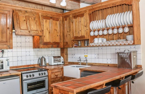 Peak District Cottage | Pet-Friendly Retreat at The Dairy in Tideswell Moor
