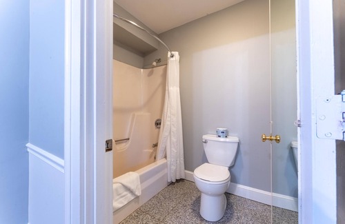 Sandwich Hotel | Discover The Dan'l Webster Inn and Spa: Relaxing Getaway