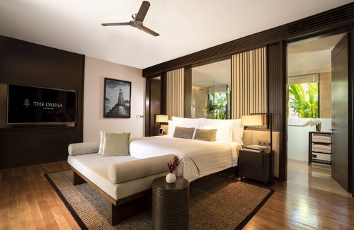 Padang Matsirat Hotel | Indulge at The Danna Beach Villas - 5-Star Oceanfront Escape