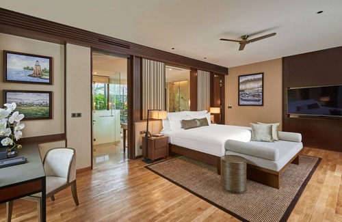 Padang Matsirat Hotel | Indulge at The Danna Beach Villas - 5-Star Oceanfront Escape