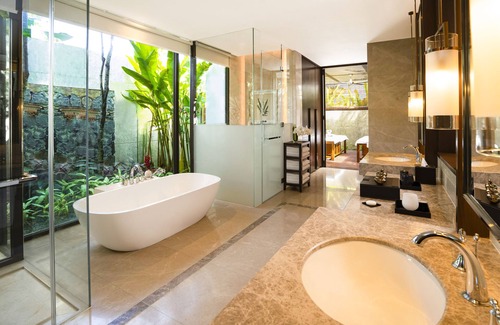 Padang Matsirat Hotel | Indulge at The Danna Beach Villas - 5-Star Oceanfront Escape