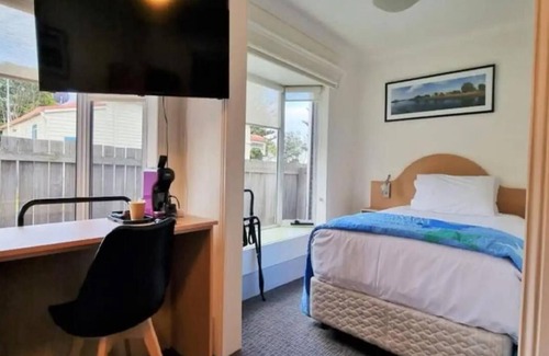 Devonport Cabin | Cozy Dannebrog Lodge Room 5 - Perfect for Families