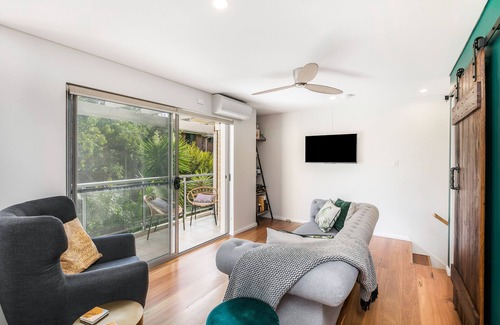 Cronulla House | Cozy Retreat at The Dans @ Woolooware - Steps to the Beach