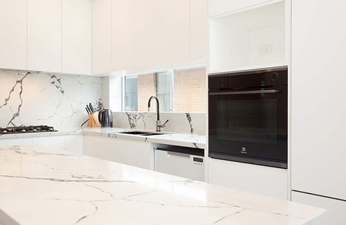 Edgecliff Apartment | Discover The Darling Apartment: Rated 10/10 with Breakfast