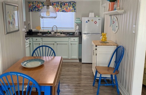 Downtown Myrtle Beach Cottage | Relax at The Darlington Cottages: Ocean Views & Pool Access