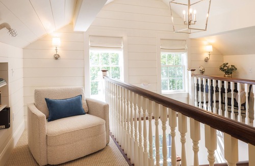 Portsmouth Hotel | Discover The Davenport Inn: 4-Star Stay with Breakfast