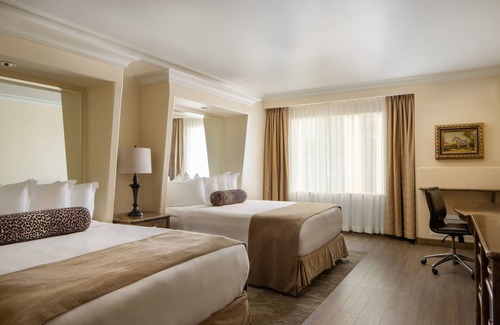 Downtown Spokane Hotel | Discover The Davenport Tower with Pool & Spa Amenities