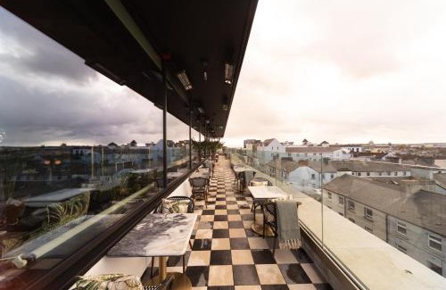 Galway City Centre Hotel | Experience The Dean Galway: 4-Star Comfort and Amenities