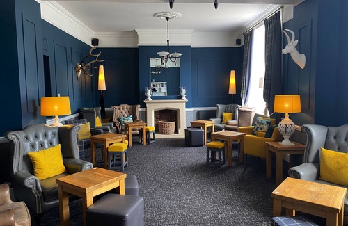 Market Deeping Hotel | Discover The Deeping Stage: Family-Friendly & Rated 8.6/10