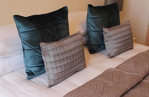 Buckley Apartment | Discover The Deeside: Family-Friendly Retreat in North Wales
