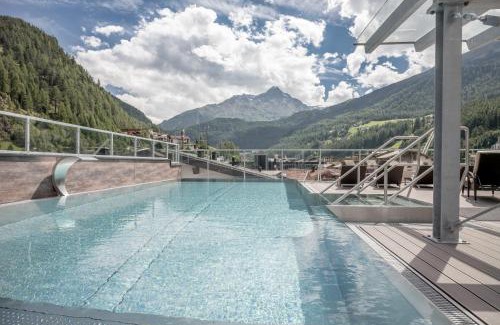 Soelden Apartment | Relax at Regina's Alp Deluxe: 4-Star Family Retreat