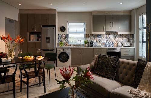Stellenbosch Central Apartment | Explore The Den Apartments with Pool and Breakfast Options
