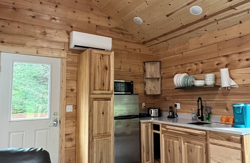 Chiniak Cottage | The Den Cottage: Private Cottage in Kodiak at Friends by the Ocean