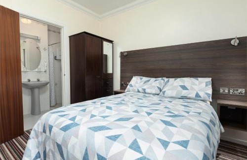 Castlederg Bed & Breakfast | Guest Rated 9/10: Experience The Derg Arms B&B Stay