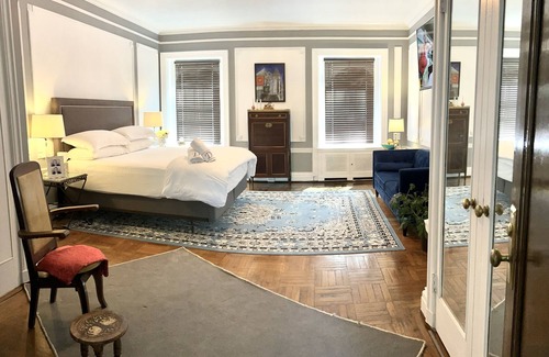 Catasauqua House | Discover Relaxation at The Dery House with Pool & Spa