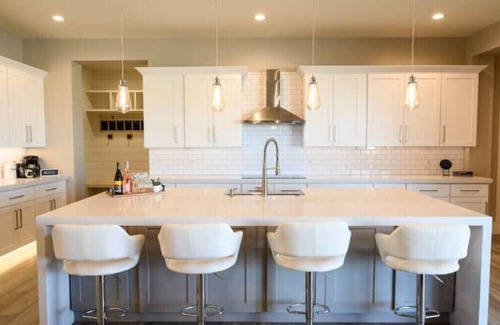 South Mountain Acres House | Relaxing Desert Escape with Heated Pool for Families
