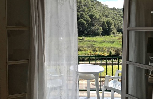 Serpentona Apartment | Discover The Desmais: Oceanfront Retreat with Spa Access