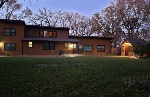 Atwater Cabin | Discover the Gem at Diamond Lake with Spa and Pool Access