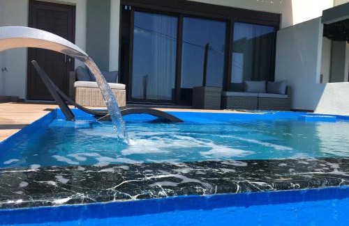 Sithonia House | Experience The Diamond of Kriaritsi: Villas with Private Pools