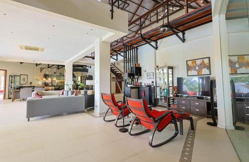 Kuala Teriang Villa | Exclusive Aroha Seaview Villa with Private Pool & Ocean Views