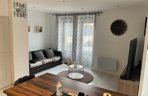 Sennecey-les-Dijon House | The Dijon oasis