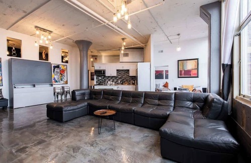 West Main Historic District Condo | Top-Rated 2 Bedroom Loft with River View in Downtown Louisville