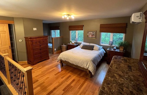 Moncton House | The DO LIFE Waterfront 4-Bedroom Vacation Home