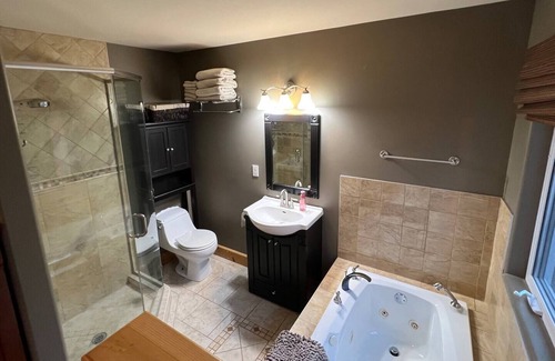 Moncton House | The DO LIFE Waterfront 4-Bedroom Vacation Home