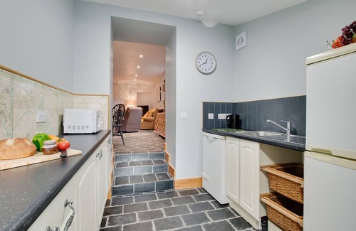Old Bewick House | Family-Friendly The Dod Barn with Kitchen & Pet Amenities