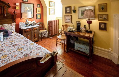 Ashfield Bed & Breakfast | Guest Rated 10/10: The Dolon House Bed and Breakfast