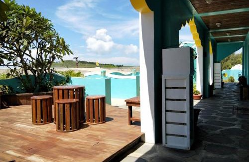 Magong Bed & Breakfast | Oceanfront Charm at The Domed Tile B&B with Breakfast